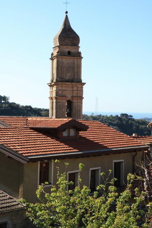 Il Merlo Della Rocca Villa Imperia Oda fotoğraf